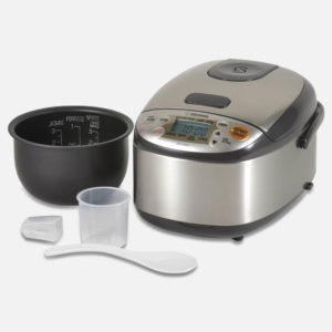 Rice cooker, inner pot, rice cup, and rice spoon