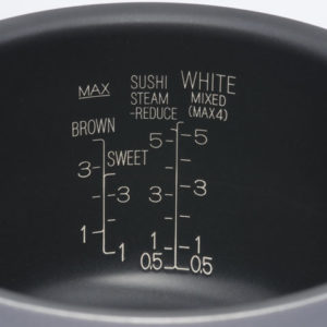 Measurement lines inside inner pot